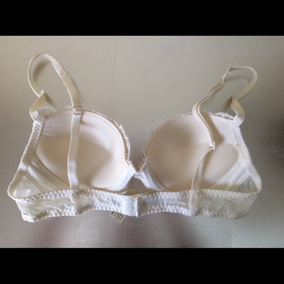 Beautiful Simone Perele Bra - Picture 8 of 8